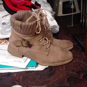 Womans Beige Booties